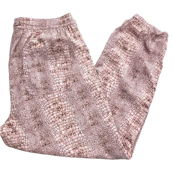 ANTHROPOLOGIE Orana Monogram Lounge Joggers Pants Cherry Blossom Pink Size L - Picture 8 of 10